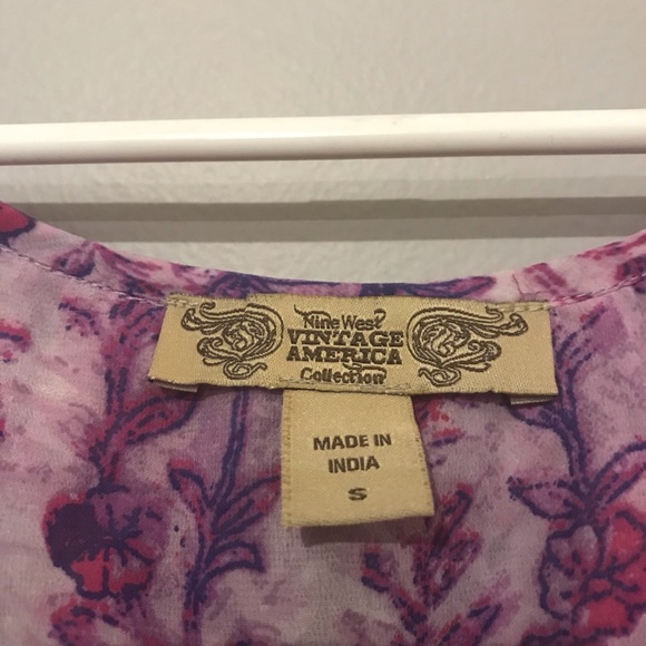 Flower blouse - Picture 3 of 3